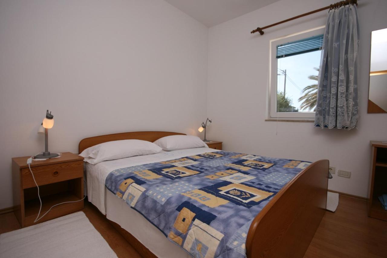 Apartment Stara Novalja 6301B Buitenkant foto